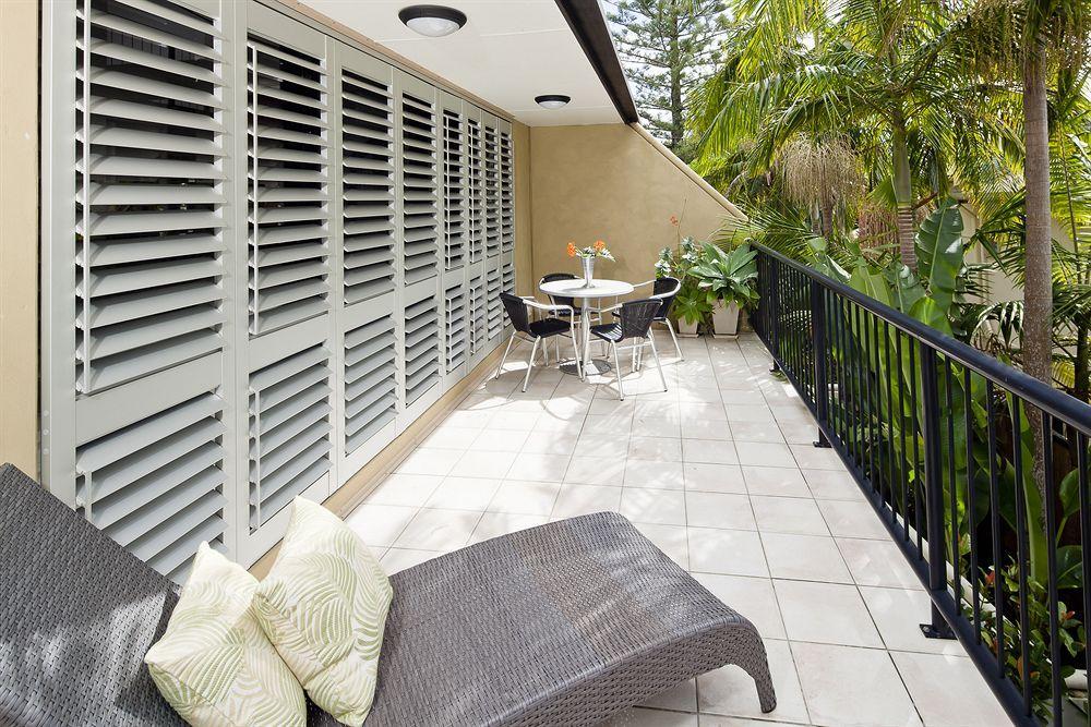 Julians Apartments Teluk Byron Bagian luar foto